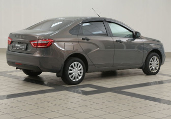 Подержанный автомобиль LADA (ВАЗ) Vesta Sedan 2022 года (4 фото)