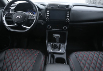 Подержанный автомобиль Hyundai Creta 2022 года (12 фото)