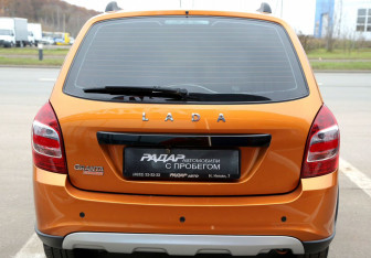 Подержанный автомобиль LADA (ВАЗ) Granta Wagon 2019 года (5 фото)