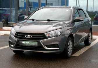 Подержанный автомобиль LADA (ВАЗ) Vesta Wagon 2021 года (3 фото)