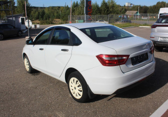 Подержанный автомобиль LADA (ВАЗ) Vesta Sedan 2020 года (5 фото)