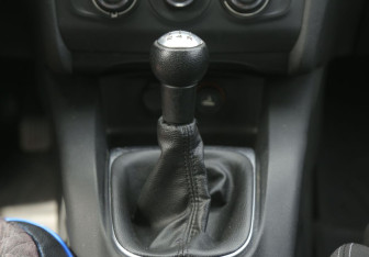 Подержанный автомобиль Citroen C4 Hatchback 2011 года (13 фото)