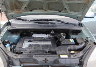 Подержанный автомобиль Hyundai Tucson 2006 года (15 фото)