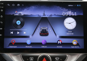 Подержанный автомобиль Hyundai Solaris Hatchback 2011 года (15 фото)