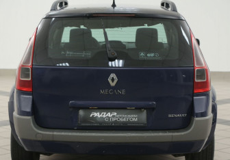Подержанный автомобиль Renault Megane Wagon 2006 года (3 фото)