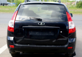 Подержанный автомобиль LADA (ВАЗ) Priora Wagon 2010 года (5 фото)