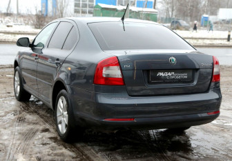 Подержанный автомобиль Skoda Octavia Liftback 2012 года (4 фото)