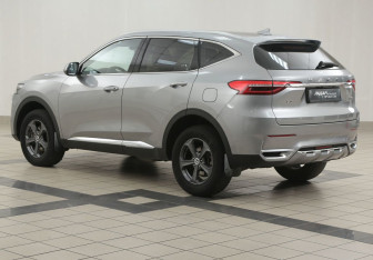 Подержанный автомобиль Haval F7 2021 года (2 фото)