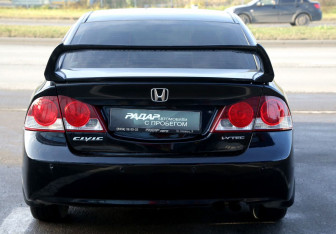 Подержанный автомобиль Honda Civic Sedan 2008 года (5 фото)