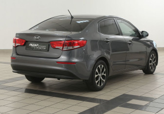 Подержанный автомобиль Kia Rio Sedan 2016 года (4 фото)