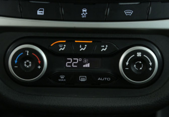 Подержанный автомобиль LADA (ВАЗ) Vesta Wagon 2019 года (18 фото)