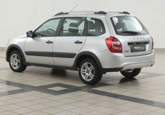 Подержанный автомобиль LADA (ВАЗ) Granta Wagon 2023 года (2 фото)