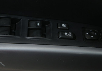 Подержанный автомобиль Mitsubishi Outlander 2008 года (17 фото)