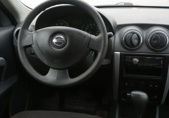 Подержанный автомобиль Nissan Almera Sedan 2017 года (14 фото)