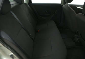 Подержанный автомобиль Nissan Almera Sedan 2014 года (11 фото)