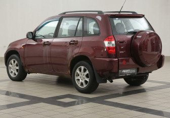 Подержанный автомобиль Chery Tiggo (T11) 2012 года (2 фото)