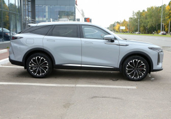 Подержанный автомобиль Exeed RX 2024 года (7 фото)