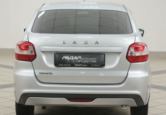 Подержанный автомобиль LADA (ВАЗ) Granta Liftback 2023 года (3 фото)