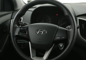 Подержанный автомобиль Hyundai Creta 2016 года (16 фото)