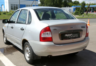 Подержанный автомобиль LADA (ВАЗ) Kalina Sedan 2010 года (4 фото)