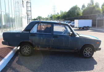 Подержанный автомобиль LADA (ВАЗ) 2107 2006 года (7 фото)