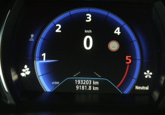 Подержанный автомобиль Renault Talisman Wagon 2019 года (18 фото)