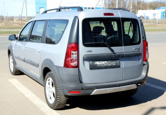 Подержанный автомобиль LADA (ВАЗ) Largus Wagon 2019 года (4 фото)