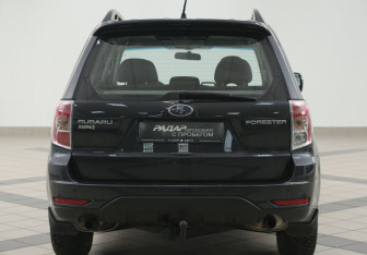 Подержанный автомобиль Subaru Forester Suv 2008 года (3 фото)