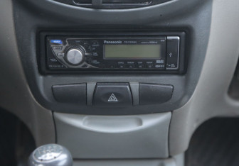 Подержанный автомобиль LADA (ВАЗ) Kalina Sedan 2006 года (13 фото)