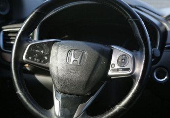 Подержанный автомобиль Honda CR-V 2017 года (16 фото)