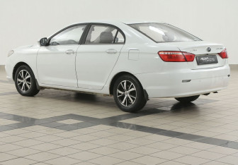 Подержанный автомобиль Lifan Solano 2018 года (2 фото)