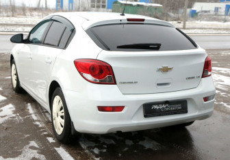 Подержанный автомобиль Chevrolet Cruze Hatchback 2012 года (4 фото)