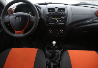 Подержанный автомобиль LADA (ВАЗ) Kalina Wagon 2016 года (12 фото)