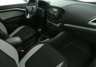 Подержанный автомобиль LADA (ВАЗ) Vesta Wagon 2019 года (9 фото)