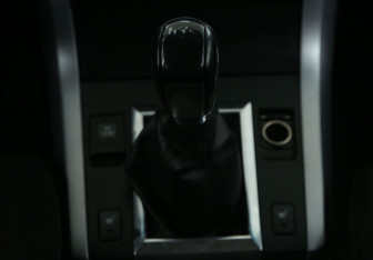 Подержанный автомобиль Suzuki Grand Vitara 2010 года (15 фото)