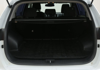 Подержанный автомобиль Kia Sportage 2016 года (9 фото)