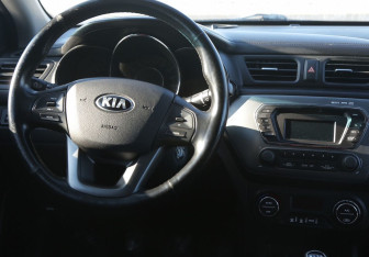 Подержанный автомобиль Kia Rio Sedan 2014 года (14 фото)