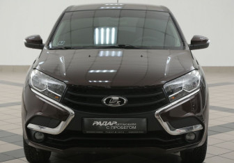 Подержанный автомобиль LADA (ВАЗ) XRAY 2018 года (6 фото)