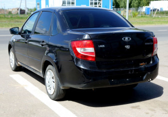 Подержанный автомобиль LADA (ВАЗ) Granta Sedan 2018 года (4 фото)