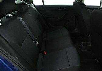 Подержанный автомобиль Skoda Rapid Liftback 2019 года (11 фото)