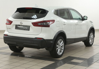Подержанный автомобиль Nissan Qashqai 2020 года (4 фото)