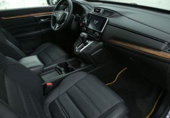 Подержанный автомобиль Honda CR-V 2018 года (9 фото)