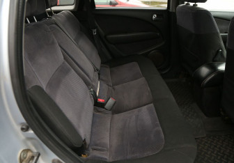 Подержанный автомобиль Mitsubishi Outlander 2004 года (11 фото)