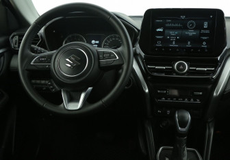 Подержанный автомобиль Suzuki Grand Vitara 2023 года (14 фото)