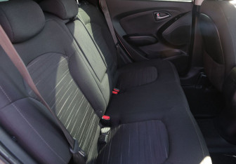 Подержанный автомобиль Hyundai ix35 2013 года (11 фото)