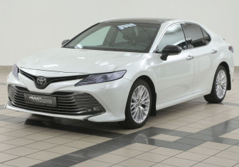 Подержанный автомобиль Toyota Camry Sedan 2020 года (8 фото)