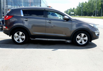 Подержанный автомобиль Kia Sportage 2012 года (7 фото)