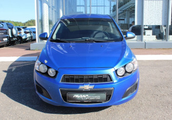 Подержанный автомобиль Chevrolet Aveo Sedan 2012 года (2 фото)