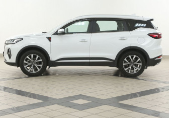 Подержанный автомобиль Chery Tiggo 7 Pro Max 2023 года (7 фото)