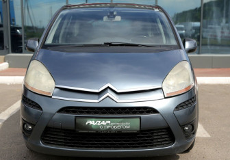 Подержанный автомобиль Citroen C4 Picasso 2008 года (2 фото)